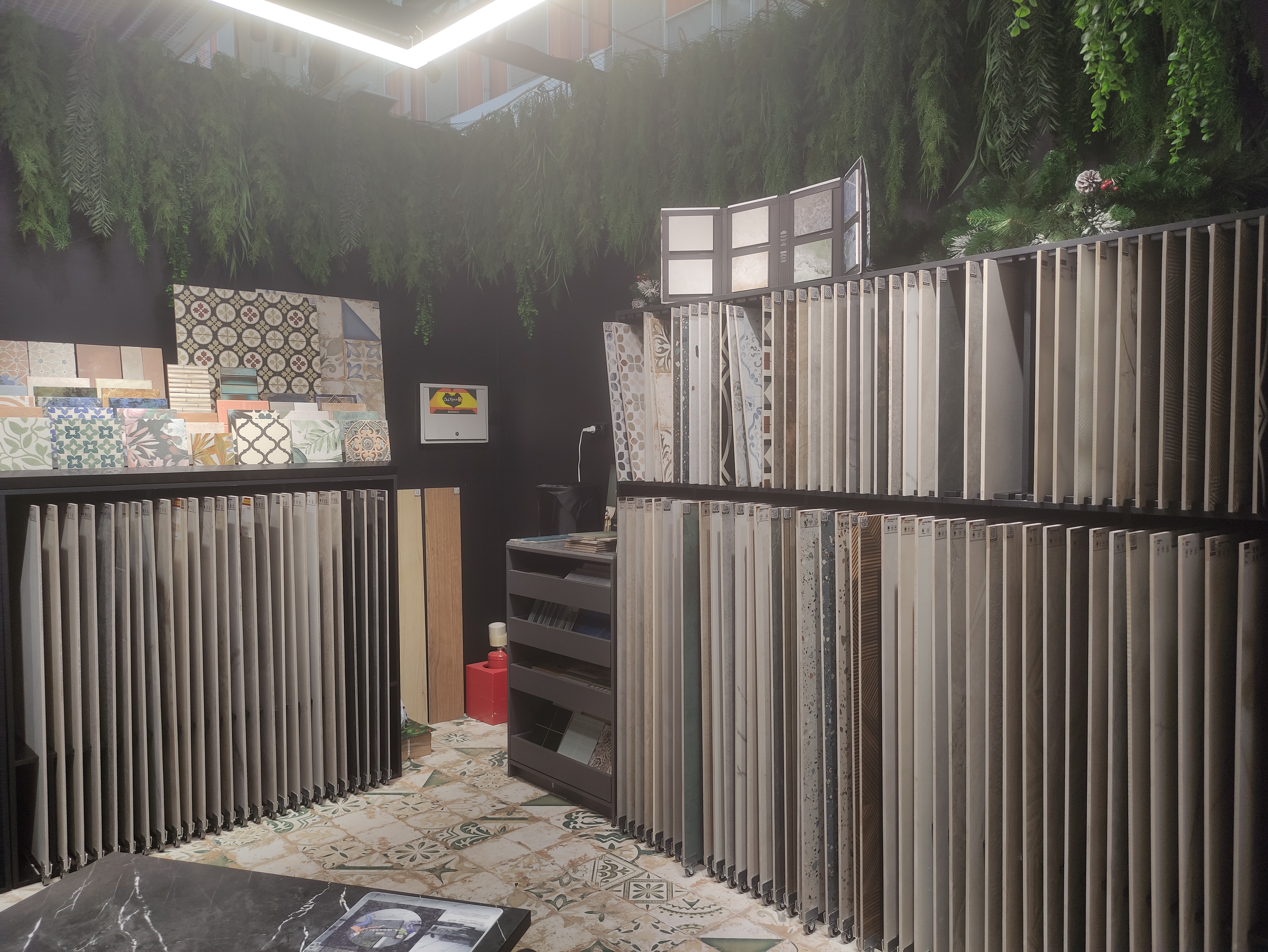 ТЦ Экспострой